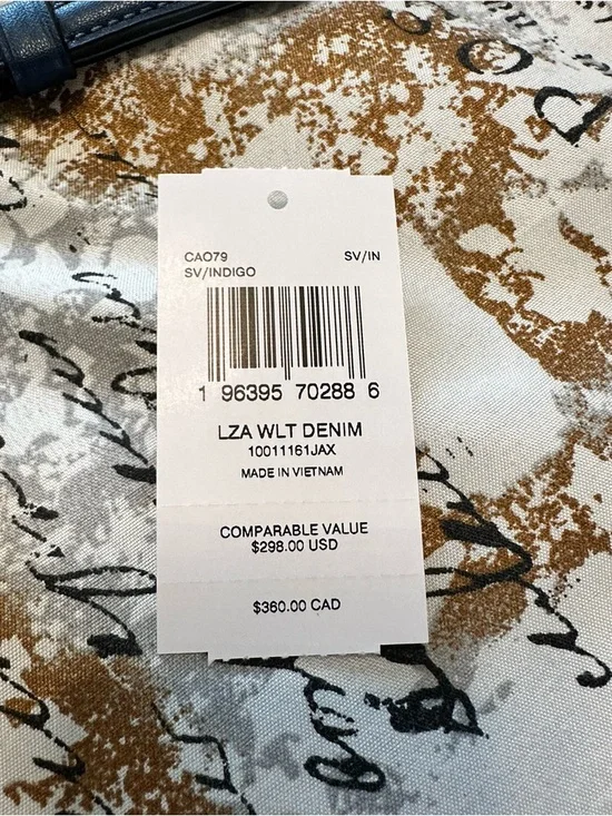 NWT! Coach Denim Zip Wristlet in Dark Blue with Silver Logo - Picture 7 of 9